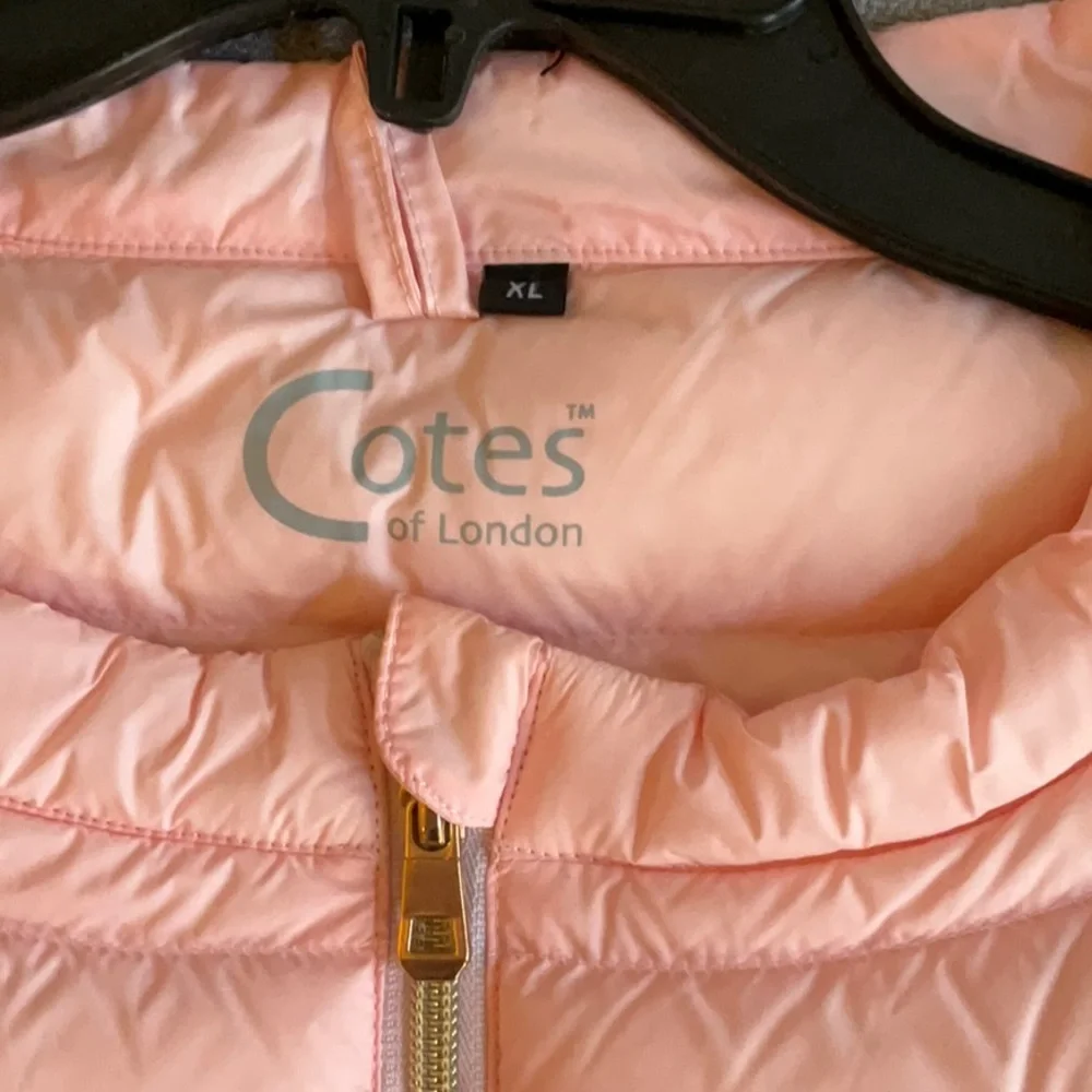 Cotes of London Pink Puffer Jacket/Vest - Picture 3 of 3